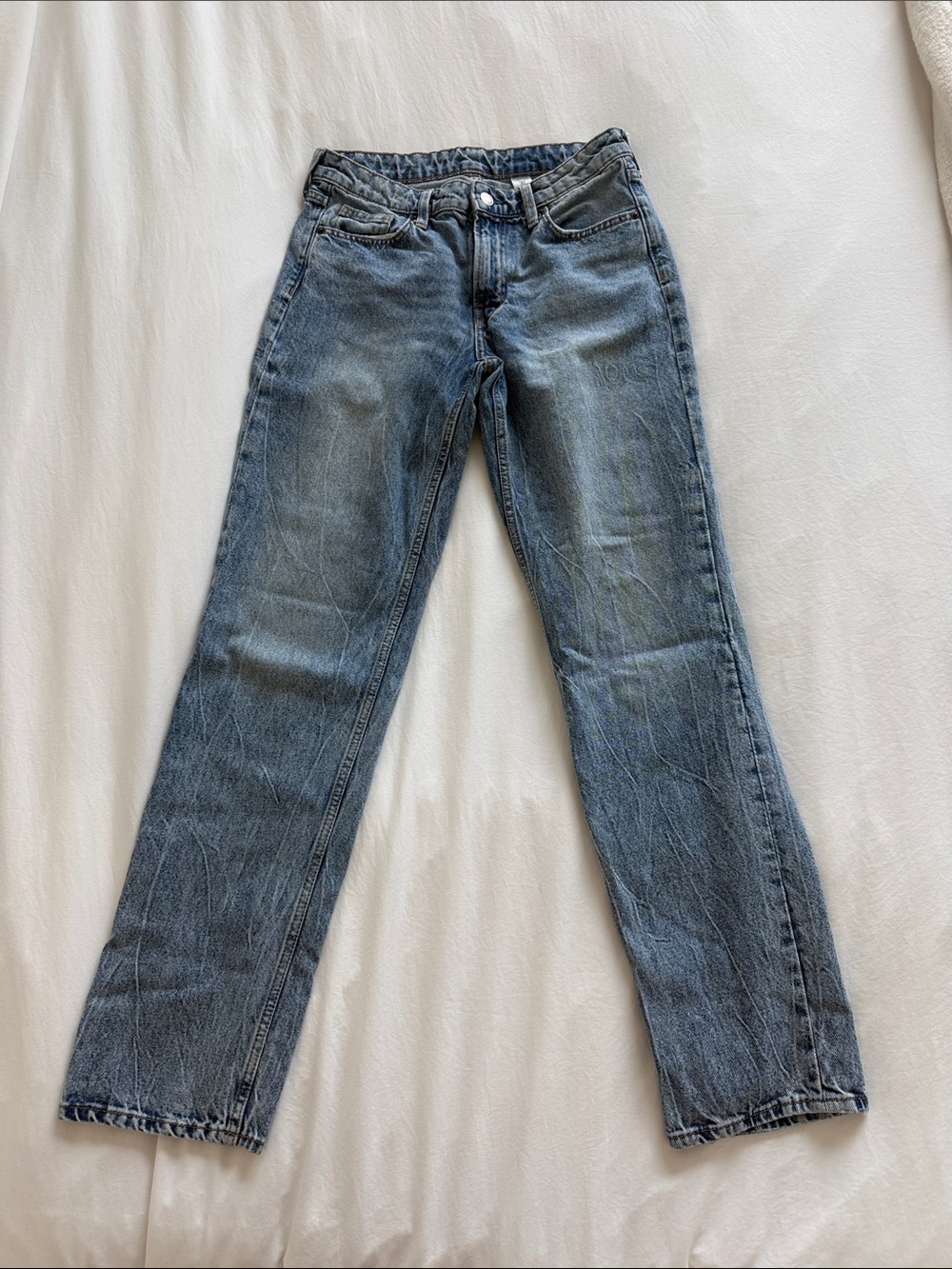 Classic Straight-Leg Women's Jeans in Faded Blue